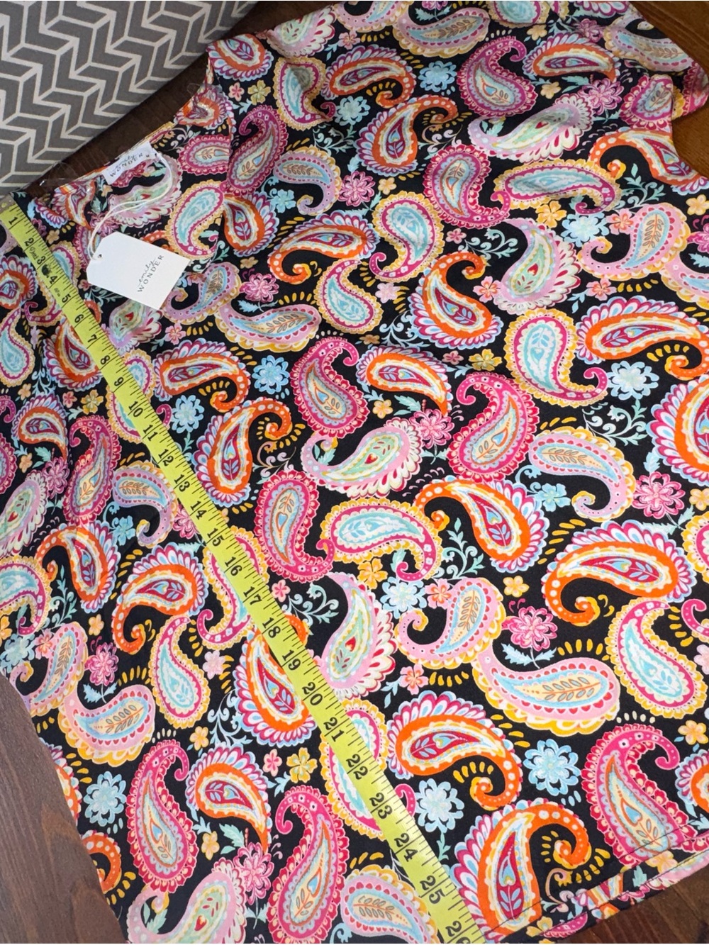 Scarves & Wraps - Picture 8 of 11